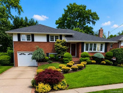 360 Terrace Ave, Garden City, NY, 11530-5426 | Card Image