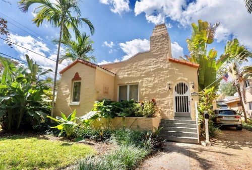 906 Genoa St, Coral Gables, FL, 33134-2318 | Card Image