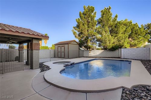 233 Mariposa Way, Henderson, NV, 89015-2715 | Card Image