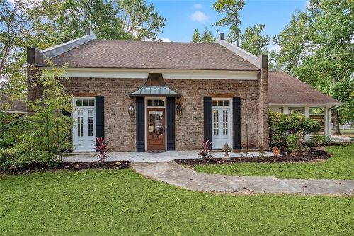 240 Silver Maple Dr, Mandeville, LA, 70471-2967 | Card Image