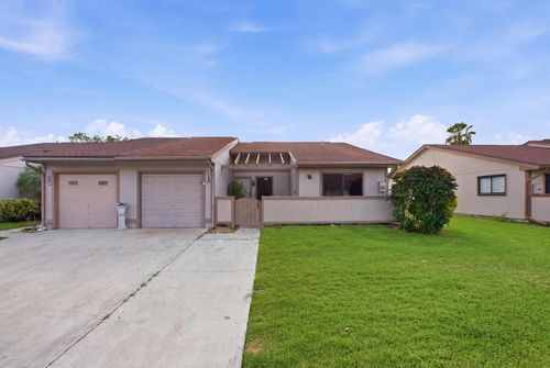 18 Winchmore Ln, Boynton Beach, FL, 33426-8104 | Card Image