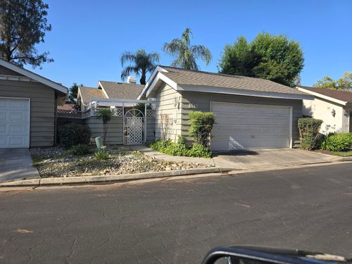 1615 E Castlecrest Ave, Visalia, CA, 93292-5598 | Card Image