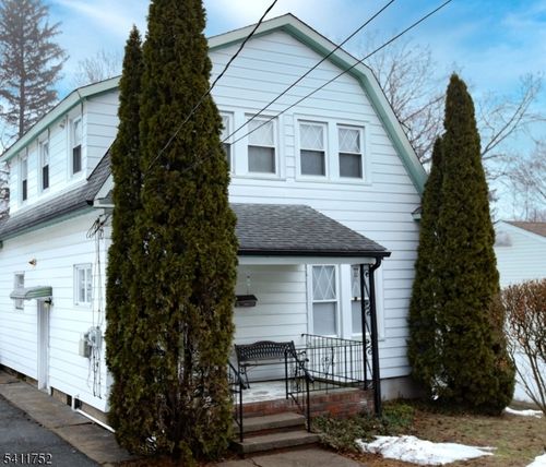 37 Kearney St, Dover, NJ, 07801-5317 | Card Image