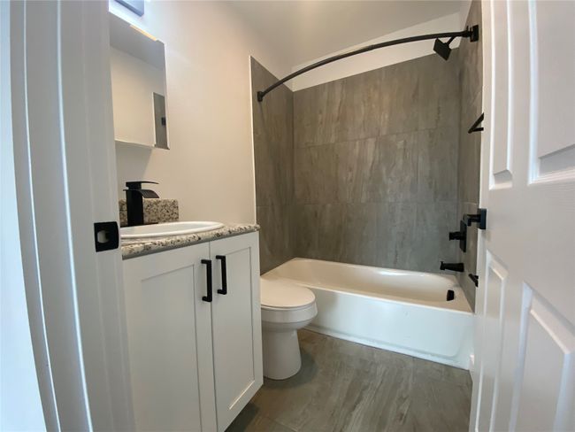 A - 365 Sunnyside Dr, Home with 3 bedrooms, 4 bathrooms and null parking in Trenton TX | Image 16