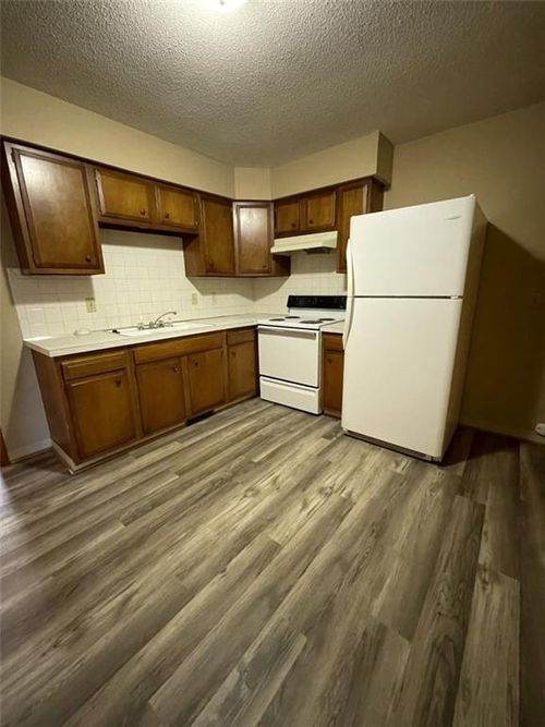 apt-4-801 S 5th St, Savannah, MO, 64485-1909 | Card Image