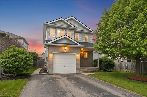 269 Millburn Blvd, Fergus, ON, N1M3S3 | Card Image