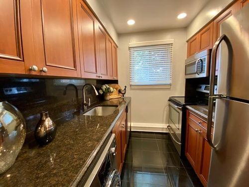 1-2m-433 Lincoln Blvd, Hauppauge, NY, 11788-2911 | Card Image