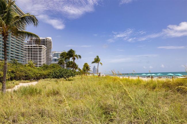 1506 - 10175 Collins Ave, Condo with 2 bedrooms, 2 bathrooms and null parking in Bal Harbour FL | Image 28