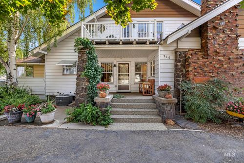 916 Hankins Rd N, Twin Falls, ID, 83301-8144 | Card Image