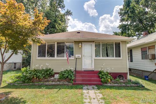 128 W Date St, Hartford, IL, 62048-1006 | Card Image