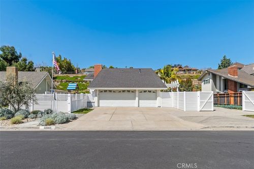 32005 Avenida Evita, San Juan Capistrano, CA, 92675-3441 | Card Image