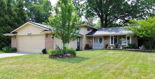 26673 Sudbury Dr, North Olmsted, OH, 44070-1845 | Card Image