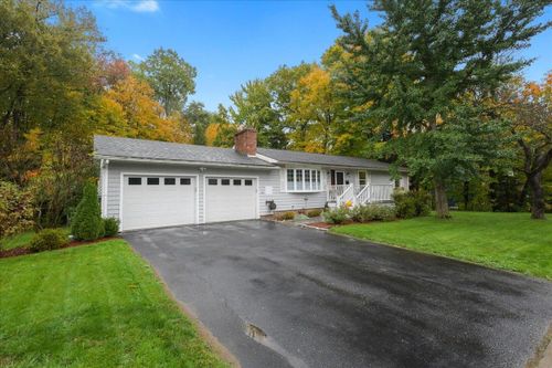 5 Beechwood Lane, South Burlington, VT, 05403 | Card Image