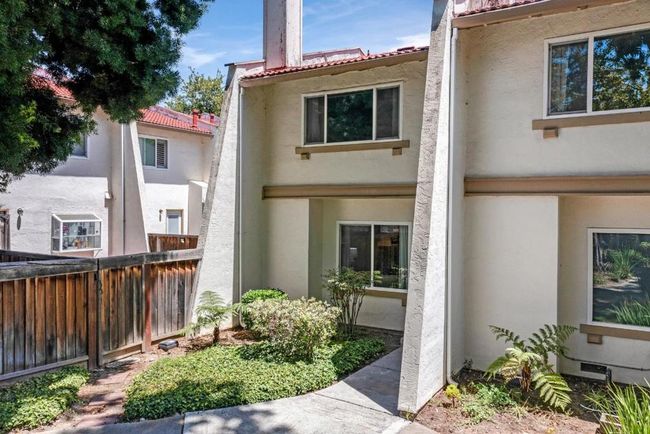 38652 Aurora Ter, Condo with 2 bedrooms, 2 bathrooms and 1 parking in Fremont CA | Image 32