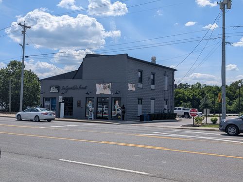 2228 N Mount Juliet Rd, Mount Juliet, TN, 37122-3000 | Card Image