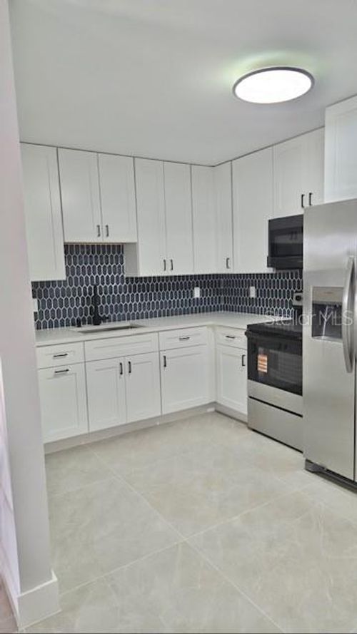 2018 Whitney Road, West Palm Beach, FL, 33409 | Card Image