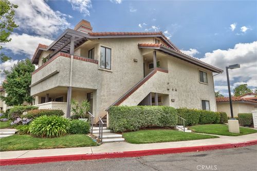 15-926 Lupine Hills Dr, Vista, CA, 92081-5356 | Card Image