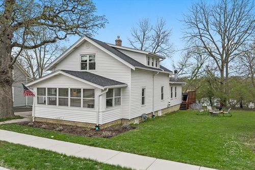 304 Water St, Batavia, IL, 60510-2561 | Card Image