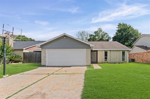 18518 Lippizaner Dr, Cypress, TX, 77433-1114 | Card Image