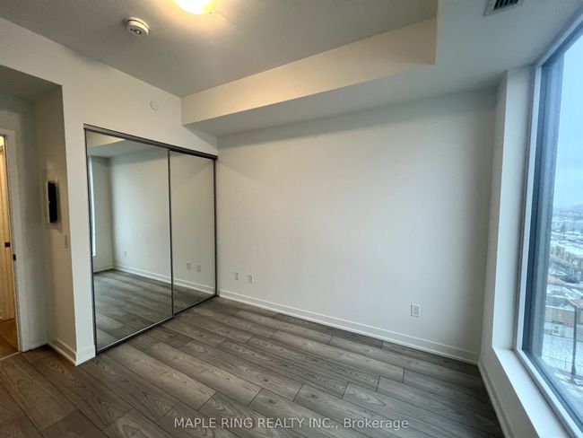 925 - 498 Caldari Rd, Condo with 2 bedrooms, 1 bathrooms and 1 parking in Vaughan ON | Image 7