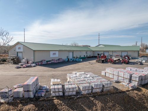 1525 Samco Rd, Rapid City, SD, 57702-8012 | Card Image