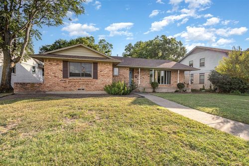 2640 Lakeland Dr, Dallas, TX, 75228-5358 | Card Image