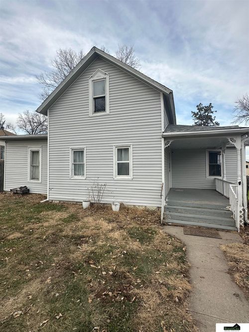 612 W Elm St, Wilber, NE, 68465-3064 | Card Image