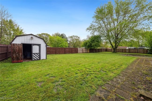 18 Lakeview Ct, House other with 3 bedrooms, 2 bathrooms and null parking in Lagrange OH | Image 38