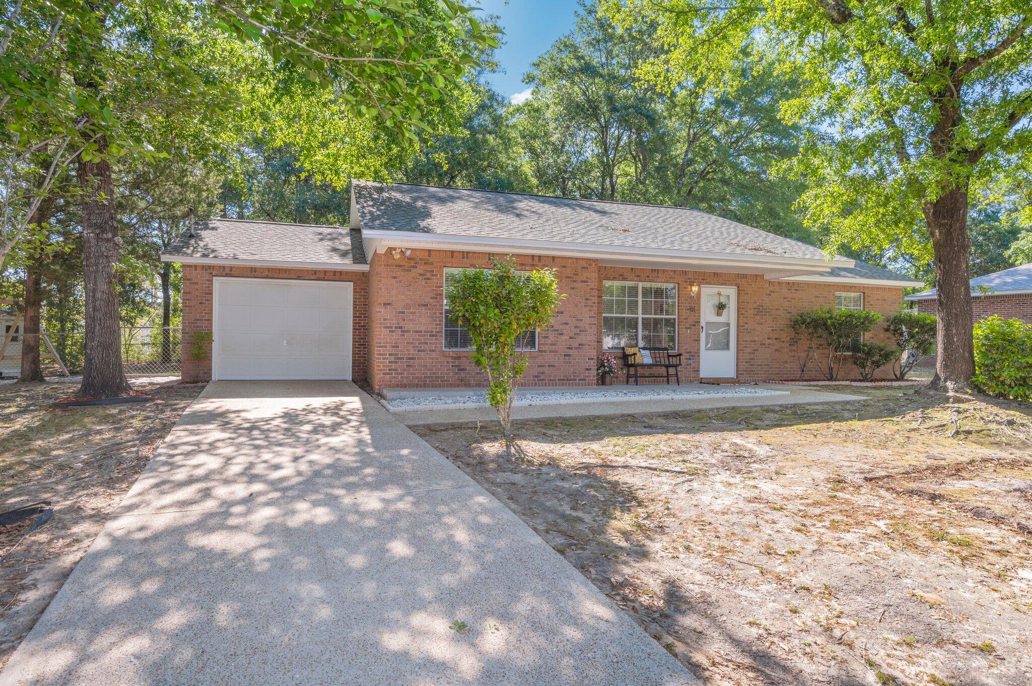 Runnymeade Dr, Crestview, FL 32539