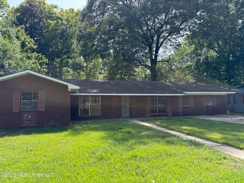 1241 Wooddell Dr, Jackson, MS, 39212-4043 | Card Image