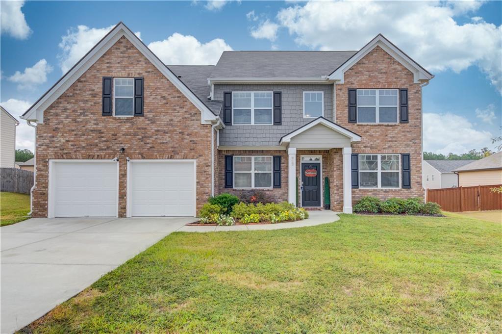 Nandina Ln, Loganville, GA 30052