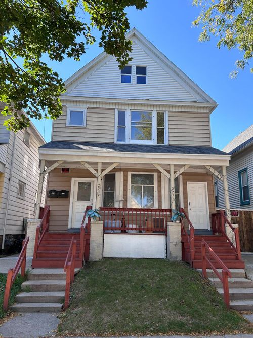 22352237 S 17th St, SOUTH MILWAUKEE, WI, 53215 | Card Image
