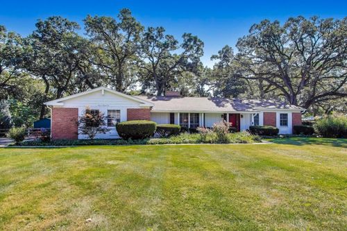 1121 Forest Dr, Elgin, IL, 60123-1331 | Card Image