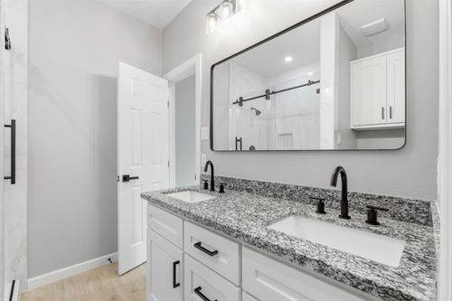 5014 E Meadow Dr, Deer Park, TX, 77536-3761 | Card Image