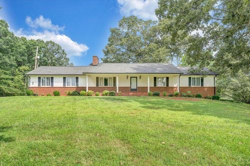 75 Round Hill Rd, Rocky Mount, VA, 24151-5558 | Card Image