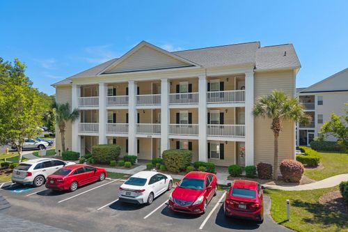 302-631 Woodmoor Dr, Murrells Inlet, SC, 29576-8677 | Card Image