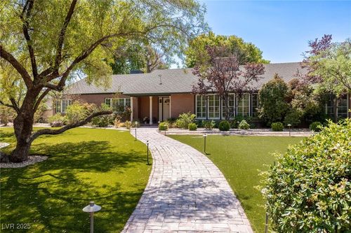 2001 Silver Ave, Las Vegas, NV, 89102-2454 | Card Image