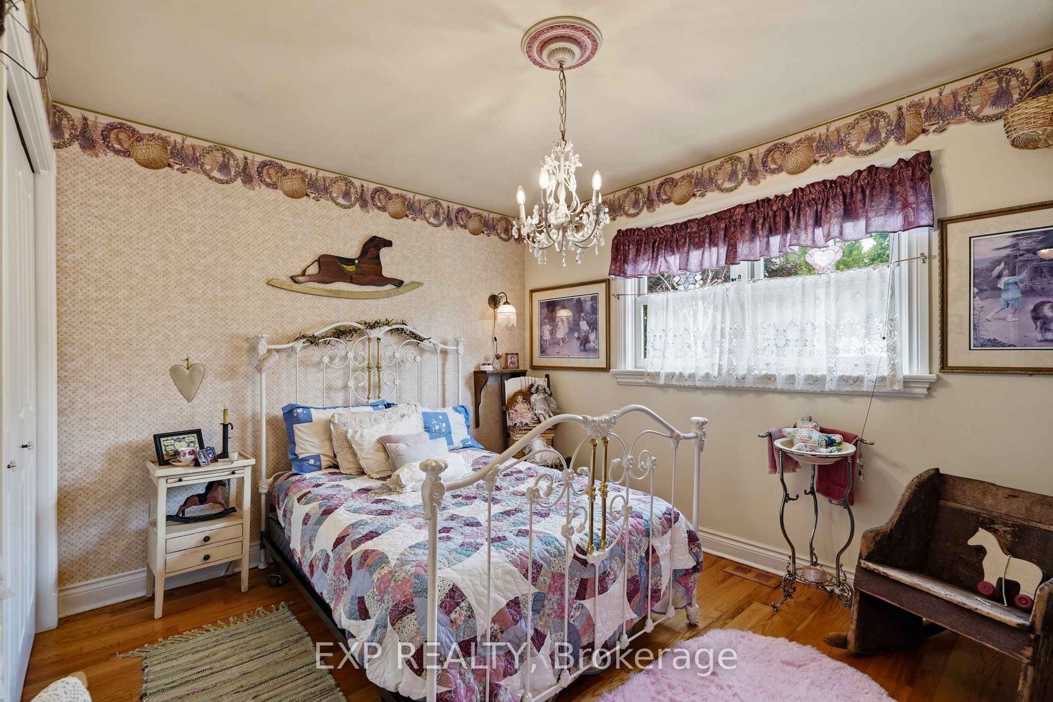 Residential in Orleans - Cumberland and Area 5