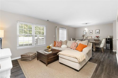 902 Rue Marseille, Chesapeake, VA, 23320-6677 | Card Image