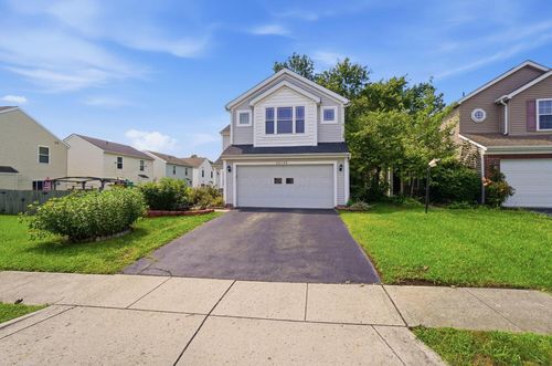 2389 Maple Hedge Way, Columbus, OH, 43219-6208 | Card Image