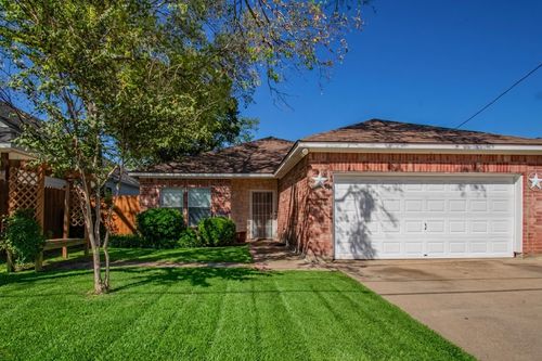 5119 Draper St, Fort Worth, TX, 76105-4425 | Card Image