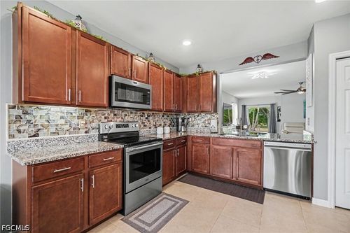 2132 Pigeon Plum Way, North Fort Myers, FL, 33917-8132 | Card Image