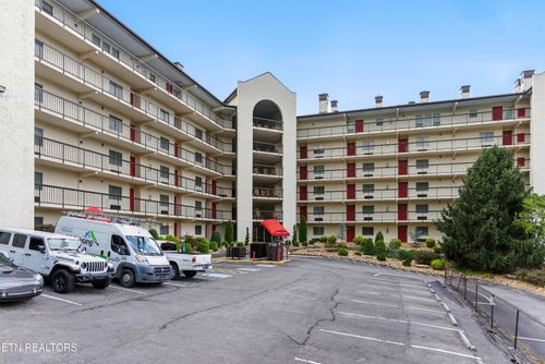 207-102 Baskins Creek Byp, Gatlinburg, TN, 37738-4824 | Card Image