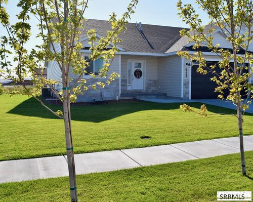 6268 N Red Shirt Rd, Idaho Falls, ID, 83401-6844 | Card Image