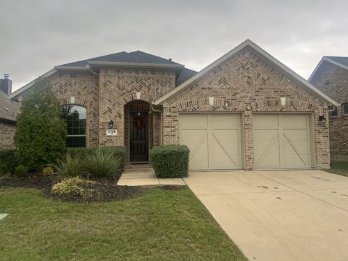 5136 Shallow Pond Dr, Aubrey, TX, 76227-1928 | Card Image