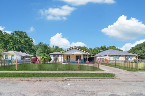 504 Garrett St, Pasadena, TX, 77506-2733 | Card Image