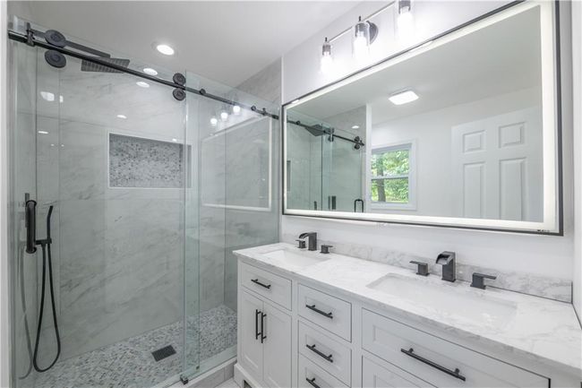 5961 John St, House other with 3 bedrooms, 2 bathrooms and 5 parking in Austell GA | Image 13