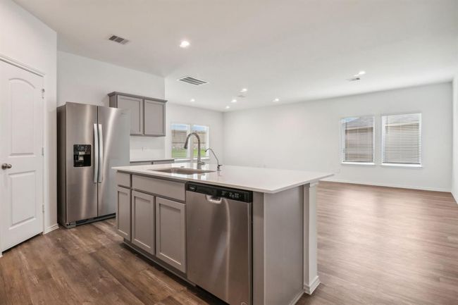 40530 Red Hickory Ln, House other with 4 bedrooms, 3 bathrooms and 2 parking in Magnolia TX | Image 4