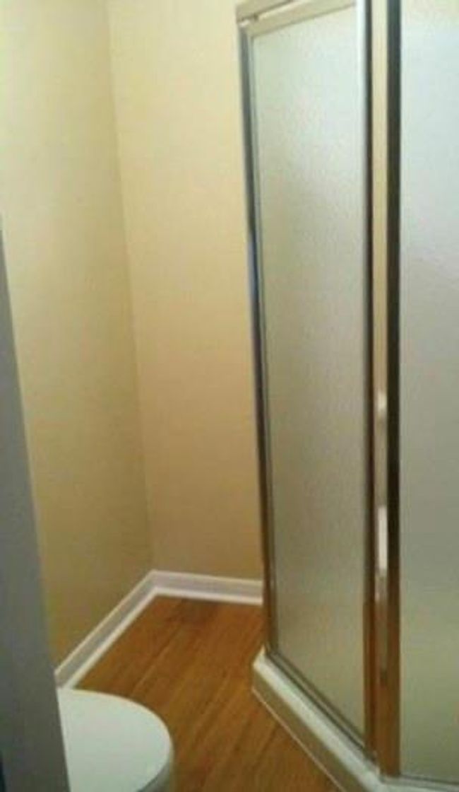 Shower area. | Image 10