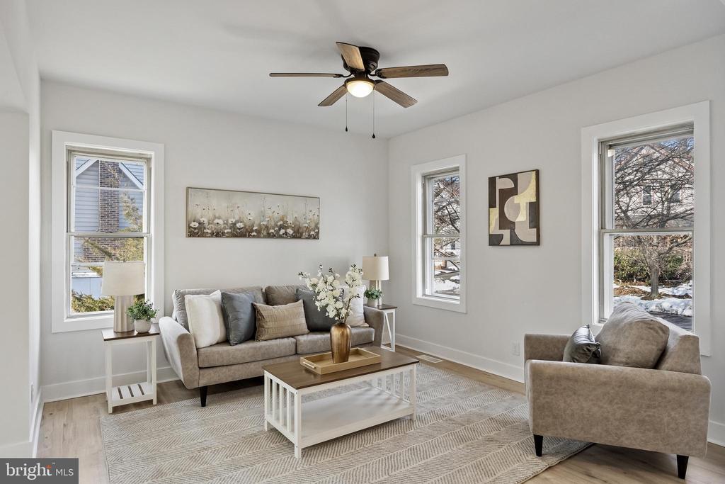 Residential in OAKLYN 2